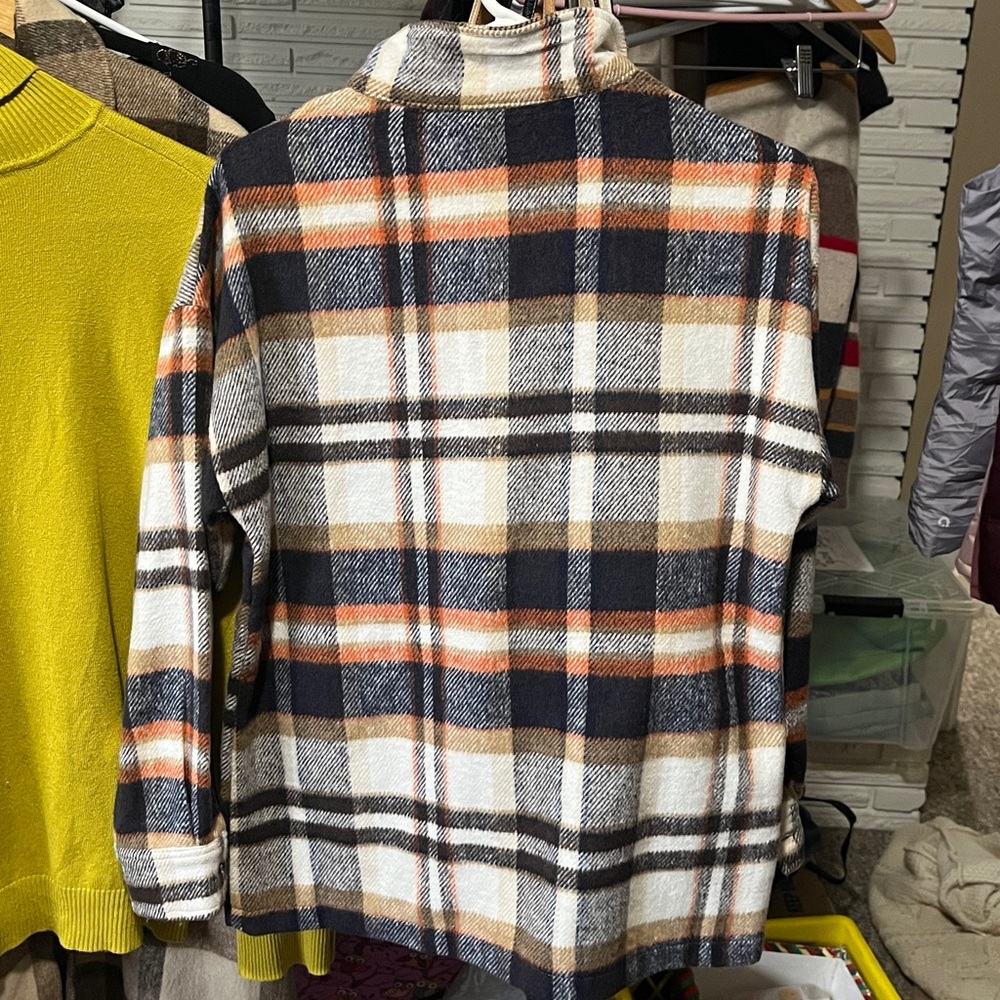 Flannel Plaid Jacket Med - Picture 2 of 2